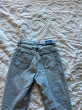 Load image into Gallery viewer, a&amp;f the dad high rise jean
