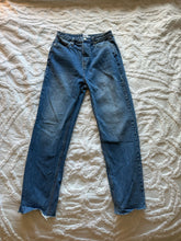 Load image into Gallery viewer, princess polly jeans size 6
