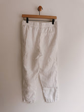 Load image into Gallery viewer, H&amp;M Linen Blend High Rise Pants - Size 4/6

