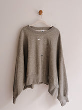Load image into Gallery viewer, Oversized Grey Nike Crewneck - Size XXL
