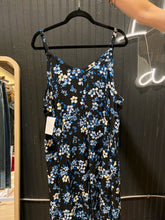 Load image into Gallery viewer, Torrid blue floral dress, new with tags 3X
